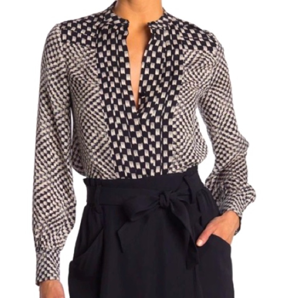 Reiss women’s DAL I-GEO shirt.  Black/cream color.  Size:UK 14. US 10.